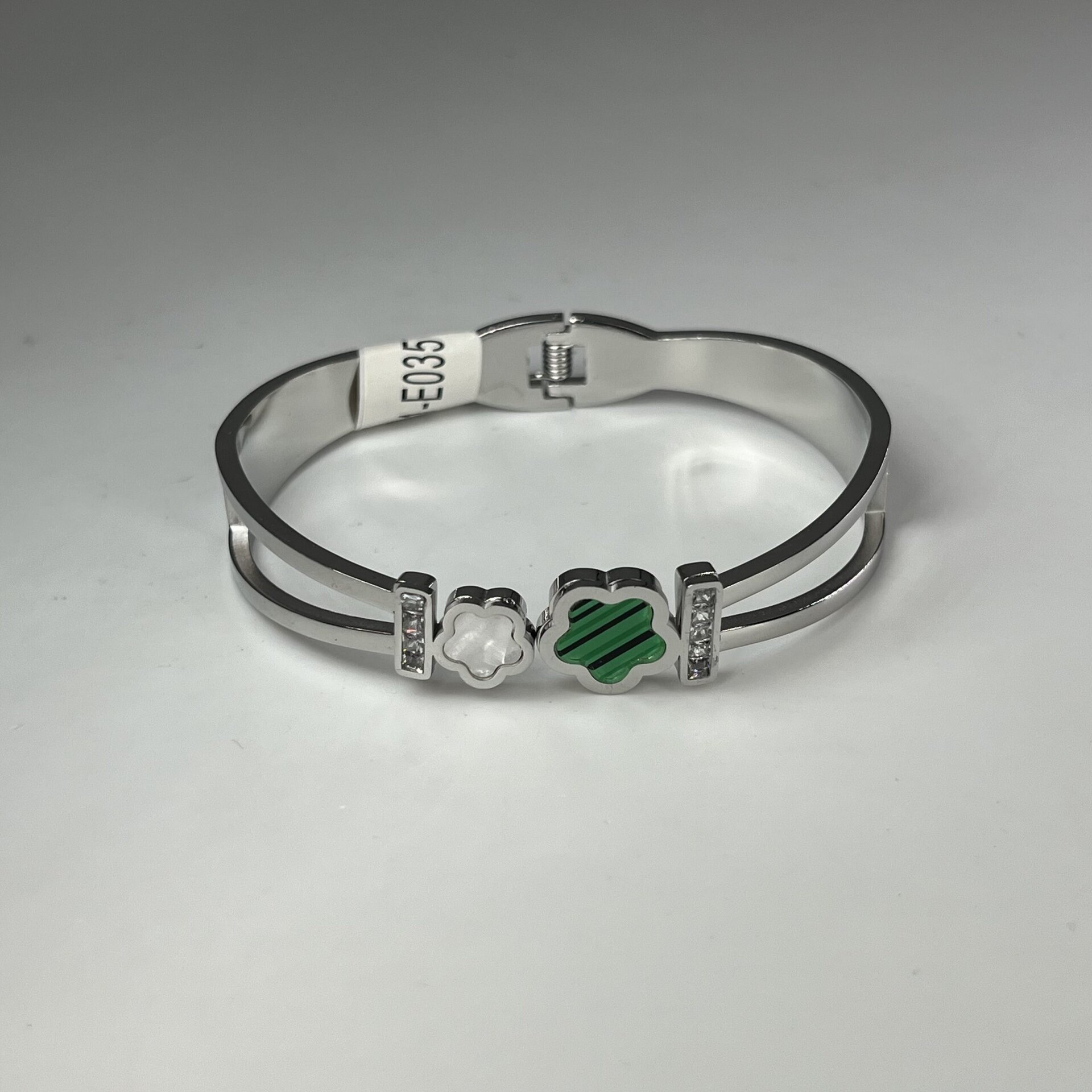Brazalete flores verde y blanco plateado - 2